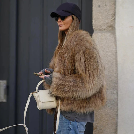 CHIC FUR COAT