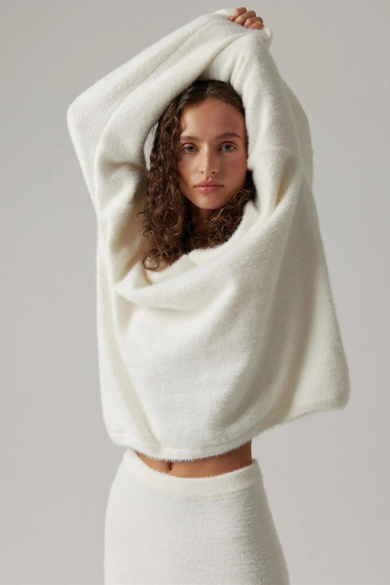 BIANCA V-NECK LONG SLEEVES KNIT SET