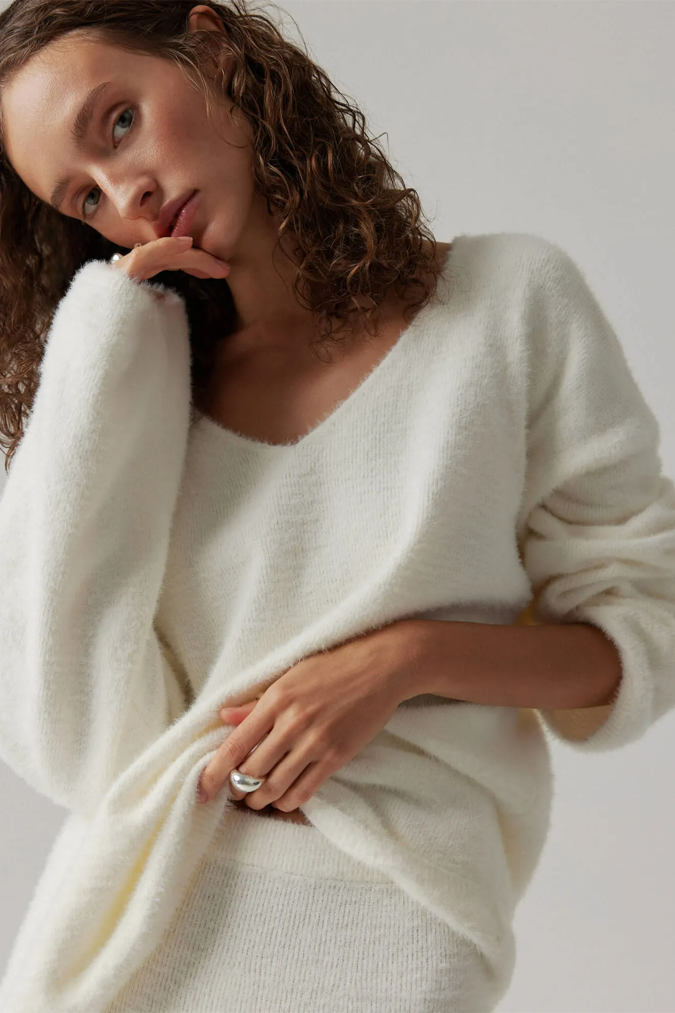 BIANCA V-NECK LONG SLEEVES KNIT SET